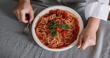 أطعمة لا تتوقعها ترفع خطر الإصابة بالسكري والحلويات ليست ضمنها