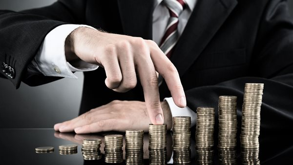 نمو الإيرادات الضريبية: تحولات السياسات المالية والاستثمارية في مصر