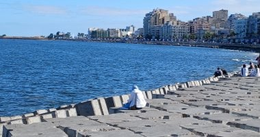 ربيع نهاراً وشتاء ليلاً: مركز المناخ يحذر من تقلبات حادة