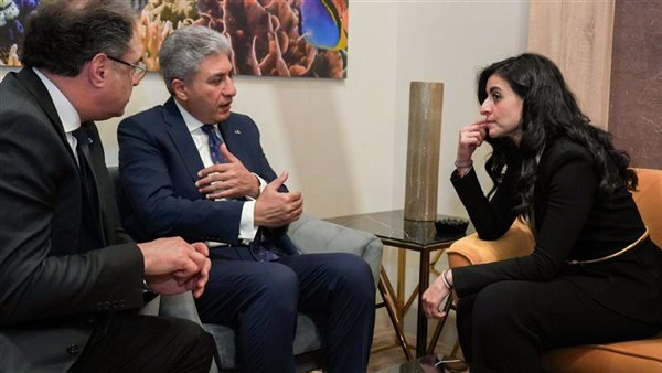 وزير السياحة والآثار يلتقي أمين عام منظمة الأمم المتحدة للسياحة