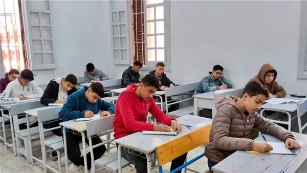 موعد بداية الترم الثاني 2026 للمدارس والجامعات