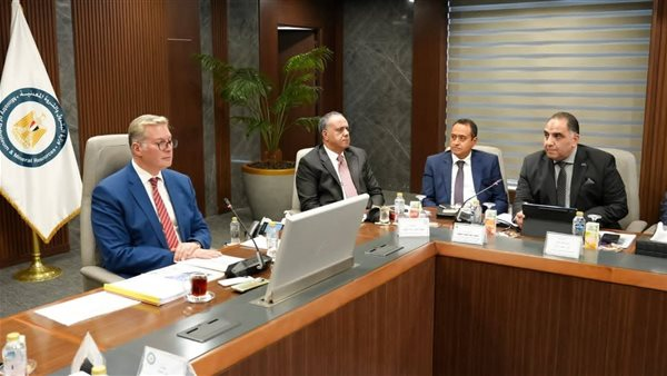 قطاع البترول يعزز توطين صناعة PVC المخصص للوثائق المؤمنة