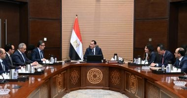 رئيس الوزراء يتابع مع وزير التموين خطة الاستعداد لاستقبال رمضان 2026