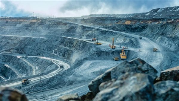 الصين تقود إنتاج المعادن الحيوية وتسيطر على سلاسل التوريد العالمية