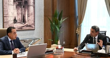 رئيس الوزراء يتابع تقدم المشروعات التنموية والخدمية بمحافظة السويس