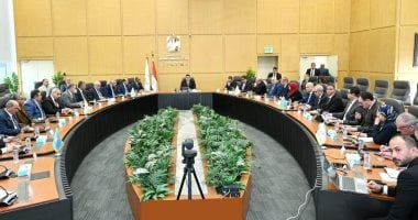 وزير الإسكان يلتقي رؤساء الجهات التابعة للوزارة لمتابعة ملفات العمل