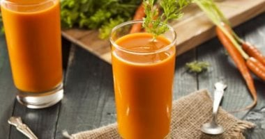 فوائد عصير الجزر والبرتقال للمناعة وصحة العظام