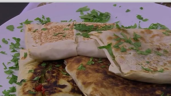 كيفية تحضير فطيرة الطاسة بحشوة الدجاج