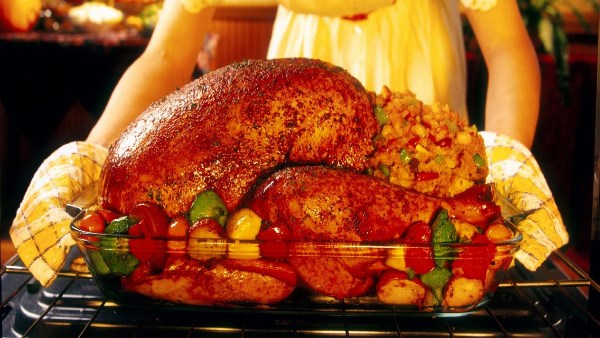 عزائم أول يوم رمضان: تحضير الديك الرومي خطوة بخطوة
