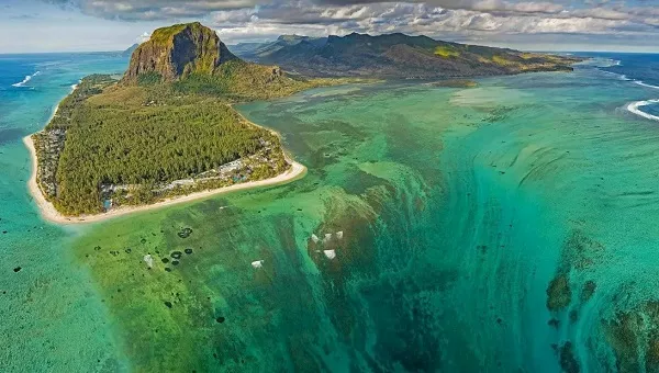 ليس من هذا العالم: قصة أكبر شلال في العالم