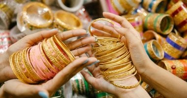 الذهب يواصل ارتفاعه عند بداية التعاملات المسائية