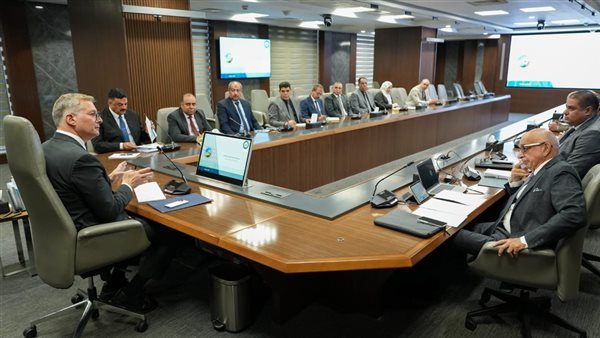 وزير البترول يلتقي مع مجلس إدارة هيئة الثروة المعدنية لمتابعة خطط العمل