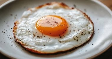 اجعله ضمن سحورك، فالبيض يحافظ على تركيزك ونشاطك في الصيام