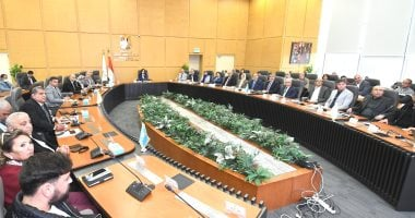 وزيرة الإسكان تعقد اجتماعاً لمتابعة تنفيذ مشروع حدائق تلال الفسطاط