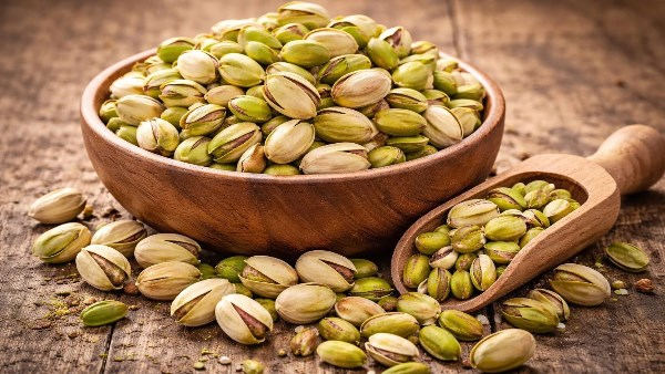 حفنة فستق تقوّي الصحة وتدعم المناعة في قبضة يدك