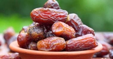 التمر باللبن أفضل مشروبات رمضان وفوائده ومتى تجنبه