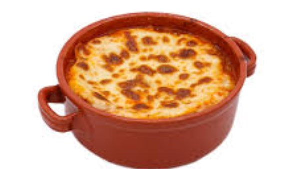 سحور اليوم: فول بالبشاميل وطعمية البطاطس بالسمسم