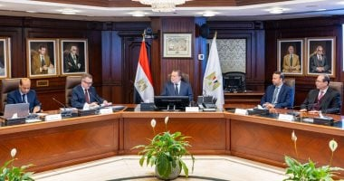 محافظ البنك المركزي يبحث مع وزير التخطيط سبل تعزيز التعاون