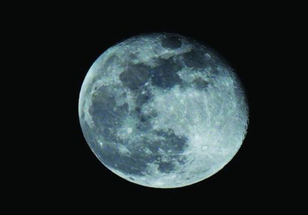 ليزر يعزز مهام استكشاف القمر