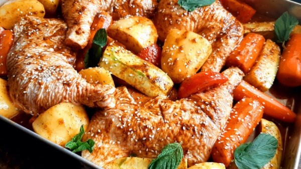 دجاج مشوي مع الخضروات بالفرن لعزومات رمضان
