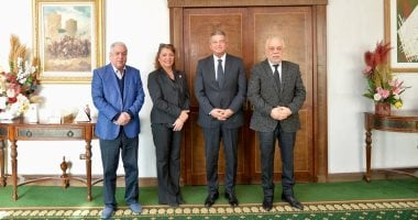 رئيس الأعلى للإعلام يلتقي رؤساء النقابات الفنية للاتفاق على متابعة وتقييم الموسم الرمضاني