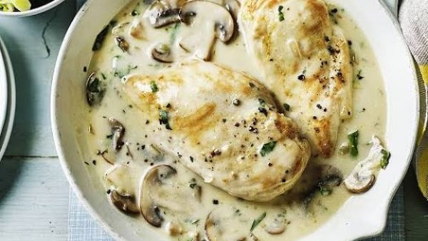 فراخ بالبيكاتا مع صوص المشروم سهل وكريمي