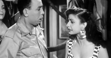 إكسسوارات وقطع ملابس اشتهرت بها كيتى في الخمسينات عادت موضة