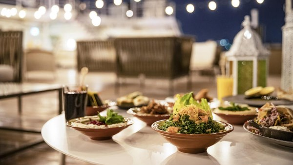 الوحدة في رمضان: كيف نتغلب عليها؟ أخصائي صحة نفسية يوضح الحلول