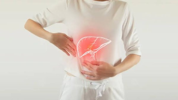 عشبة شهيرة تساهم في تقليل الإصابة بالكبد الدهني بدون أدوية