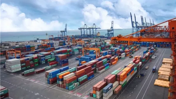 تطوير الموانئ المصرية: مصر بوابة التجارة العالمية والاستثمار الاستراتيجي