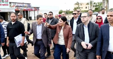 وزيرة الإسكان تتفقد مشروعات التطوير بقرى مارينا