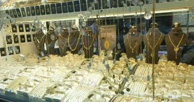 سعر الذهب الإثنين 2 مارس 2026: عيار 21 بدون مصنعية 7370 جنيها