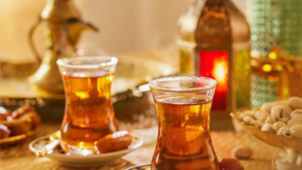 احذر شرب الشاي أثناء السحور وبعد الإفطار يسبب مشاكل صحية خطيرة