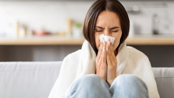 احذر: الاستخدام الخاطئ لبخاخات الأنف قد يفاقم انسداد الجيوب