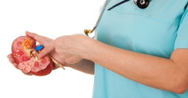 لماذا الرجال أكثر عرضة لحصوات الكلى وسبل الوقاية