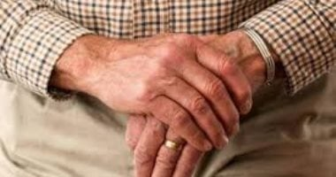 اليابان تقر أول علاج بالخلايا الجذعية لمرض الشلل الرعاش عالميًا