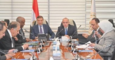 وزيرا الاستثمار والزراعة يبحثان تعزيز الاستثمار والتجارة في أفريقيا