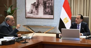 رئيس الوزراء يلتقي وزير الكهرباء لمناقشة ملفات العمل