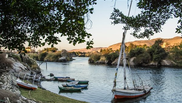 عيد أسوان: الطبيعة والجزر النيلية