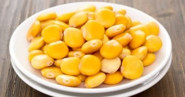 أشهى التسالي في العيد.. كيف يسهم الترمس في صحة القلب والعظام