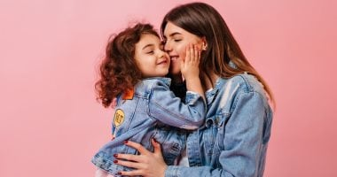 عيد الأم: نصائح وخطوات لتعزيز التوازن النفسي للأمهات