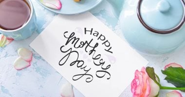 أجمل رسائل تهنئة بعيد الأم 2026.. عبّر عن حبك لأمك الحبيبة