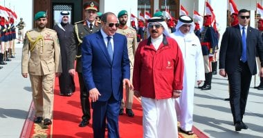 السيسي وملك البحرين يبحثان احتواء التوتر وتثبيت مفهوم الأمن العربي الجماعي