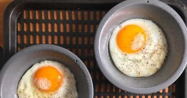 كيف يؤثر تناول البيض على مستوى الكوليسترول لديك؟