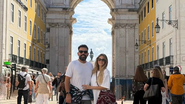 إطلالة لافتة لزوجة خالد عليش من البرتغال