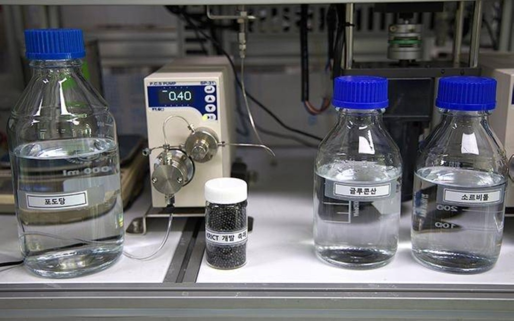 تقنية تحويل الغلوكوز إلى ثروة صناعية مزدوجة