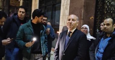 محافظ القاهرة يخطط لإغلاق شوارع وسط البلد أمام السيارات وتحويلها للمشاة