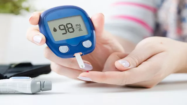 هبوط السكر المفاجئ.. 5 أطعمة تعيد التوازن بسرعة