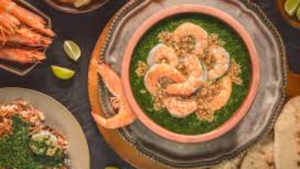 ملوخية برؤوس الجمبري: طريقة عملها في البيت