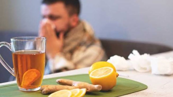 أفضل طرق علاج نزلات البرد في المنزل مع التقلبات الجوية